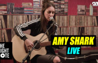 Amy Shark Live on The Right Note